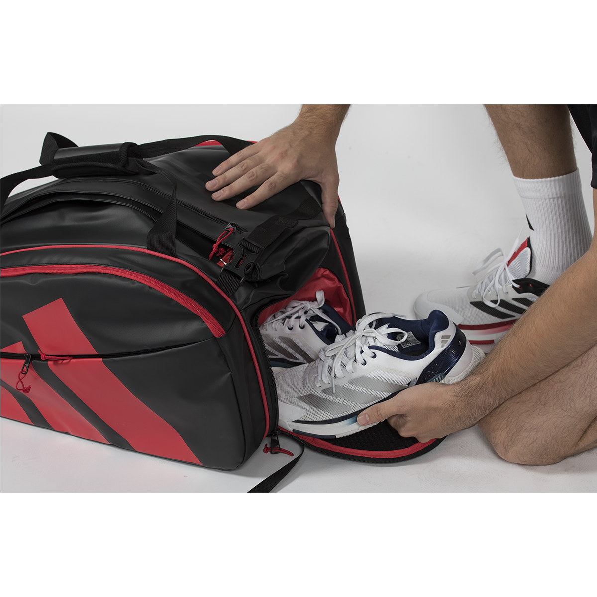 ADIDAS RACKET BAG MULTIGAME ALE GALAN BLACK/RED 2026