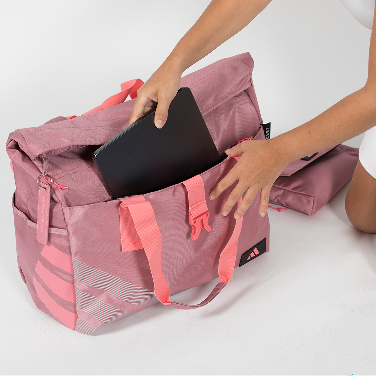 ADIDAS WEEKEND BAG  2026